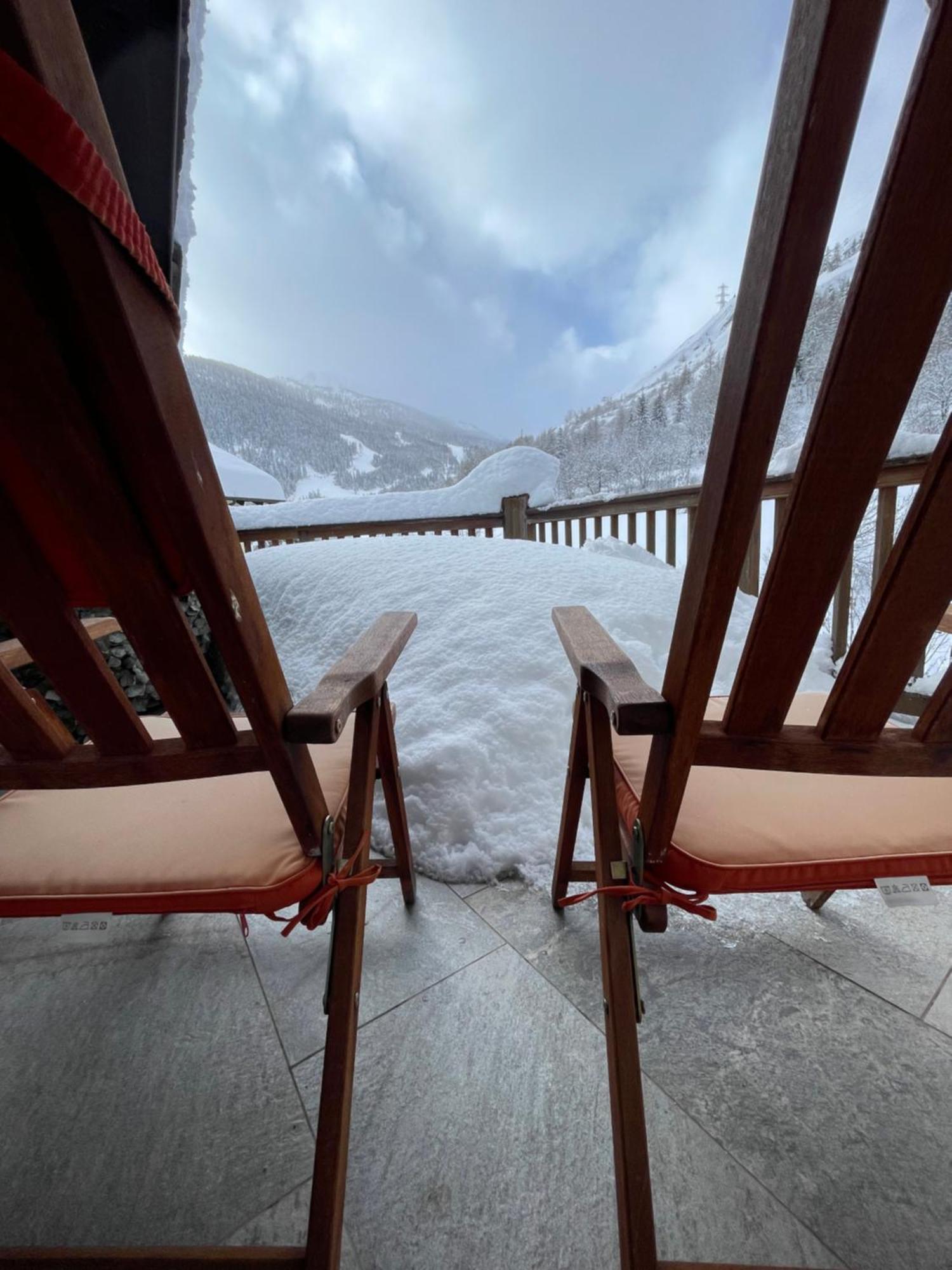 Bed and Breakfast Lthorses & Dreams La Thuile Esterno foto