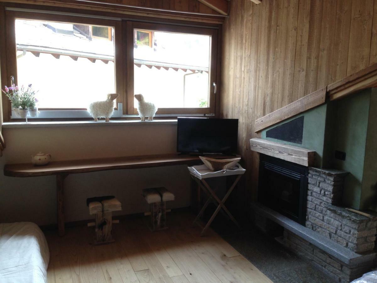 Bed and Breakfast Lthorses & Dreams La Thuile Esterno foto