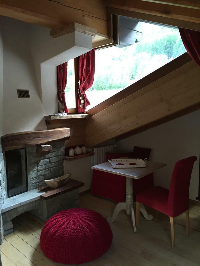 Bed and Breakfast Lthorses & Dreams La Thuile Esterno foto