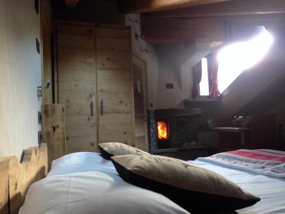 Bed and Breakfast Lthorses & Dreams La Thuile Esterno foto